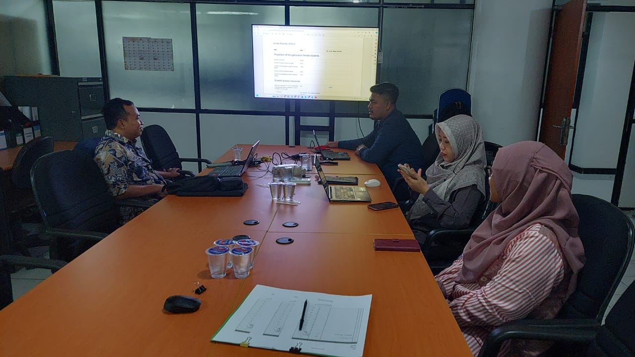 Tim THE Universitas Lampung Laksanakan Evaluasi Pengisian WUR 2024